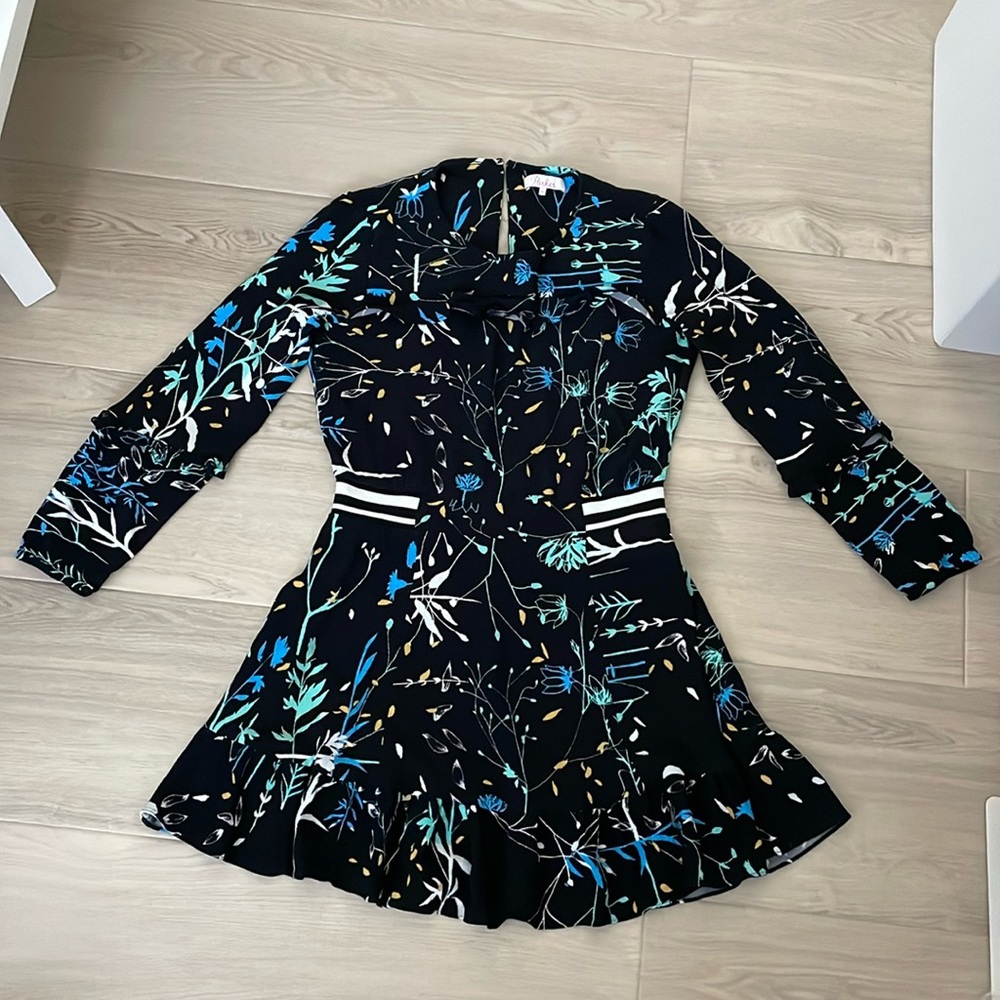 NWT (tag came off) Parker Floral Dress Size Medium